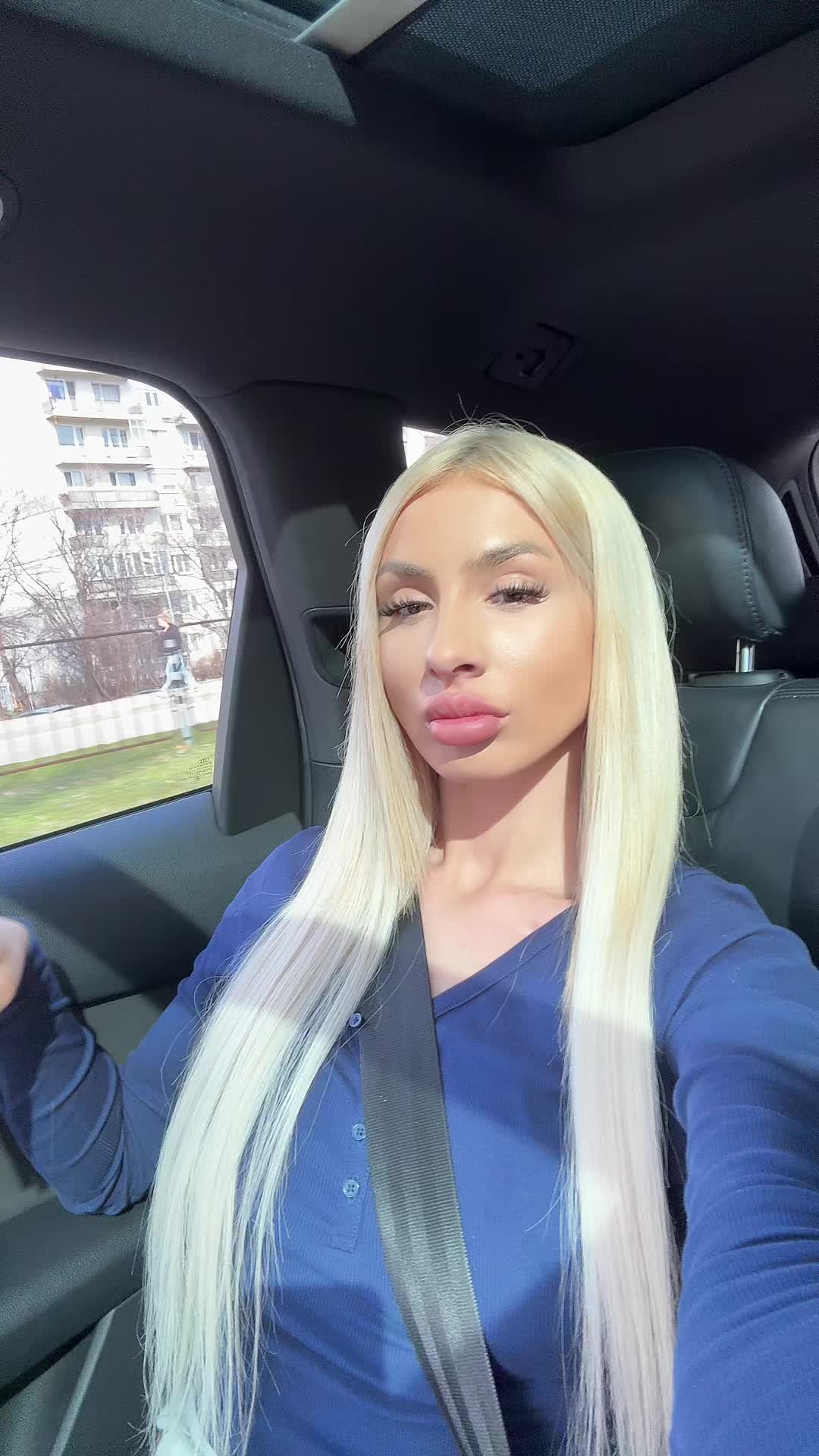 @Vazzzle