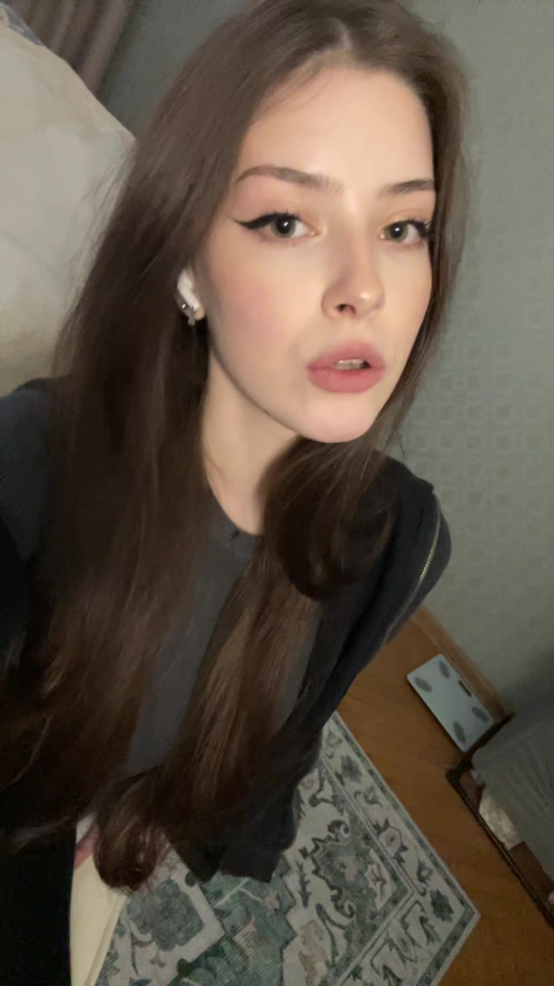 @alinq