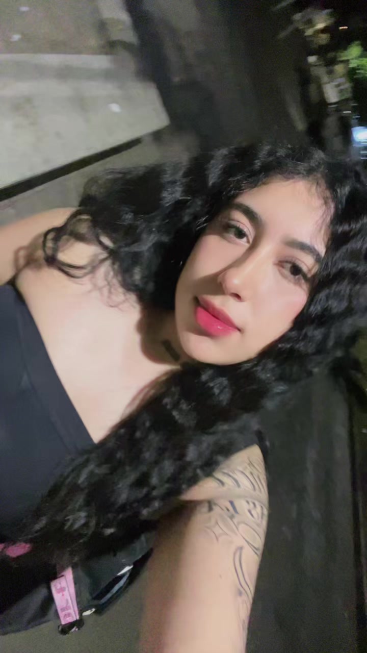 @Lau Vera