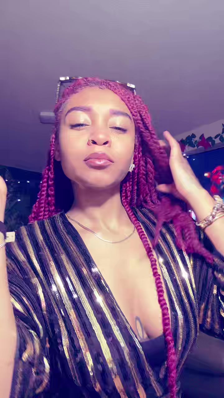 @PRETTY _GIRL_LOCA3🌟🎤