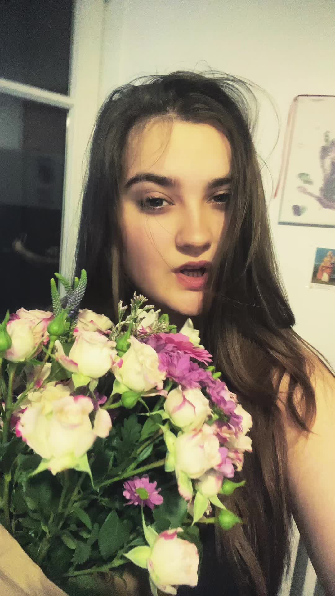 @Ariana_222