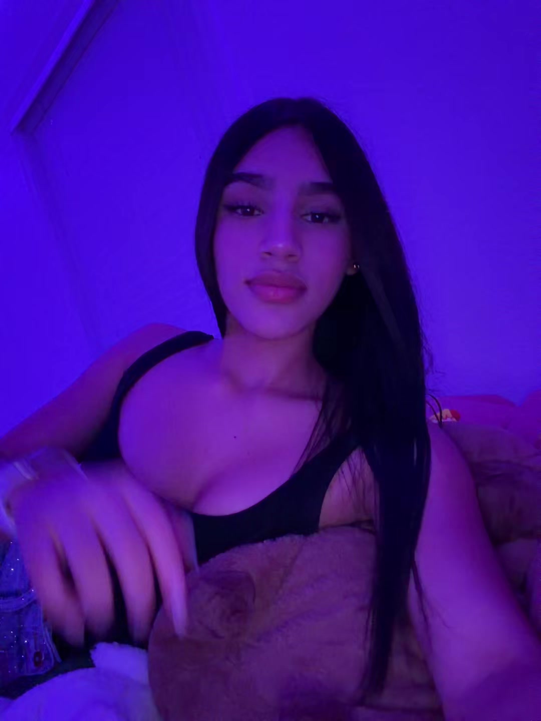@Luna