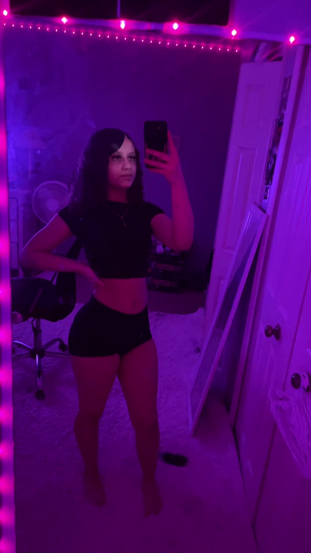 @￶