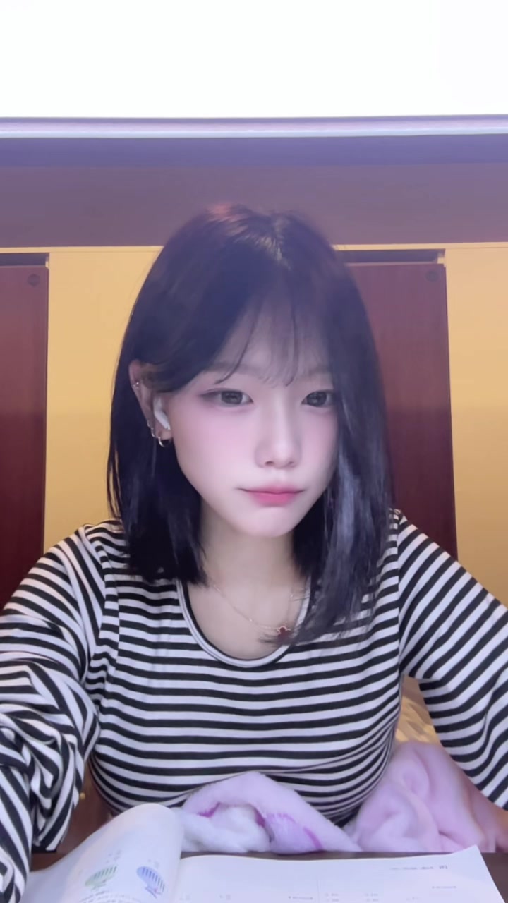 @황윤주