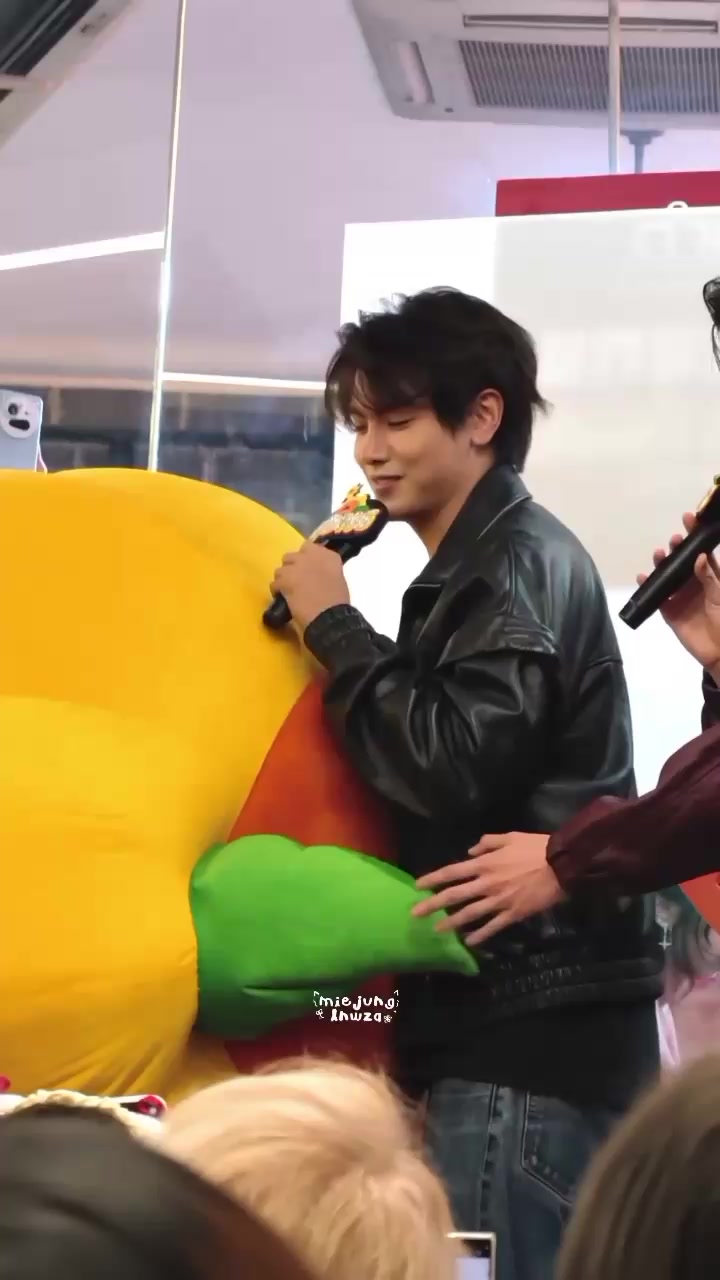 @D- จุงดัง