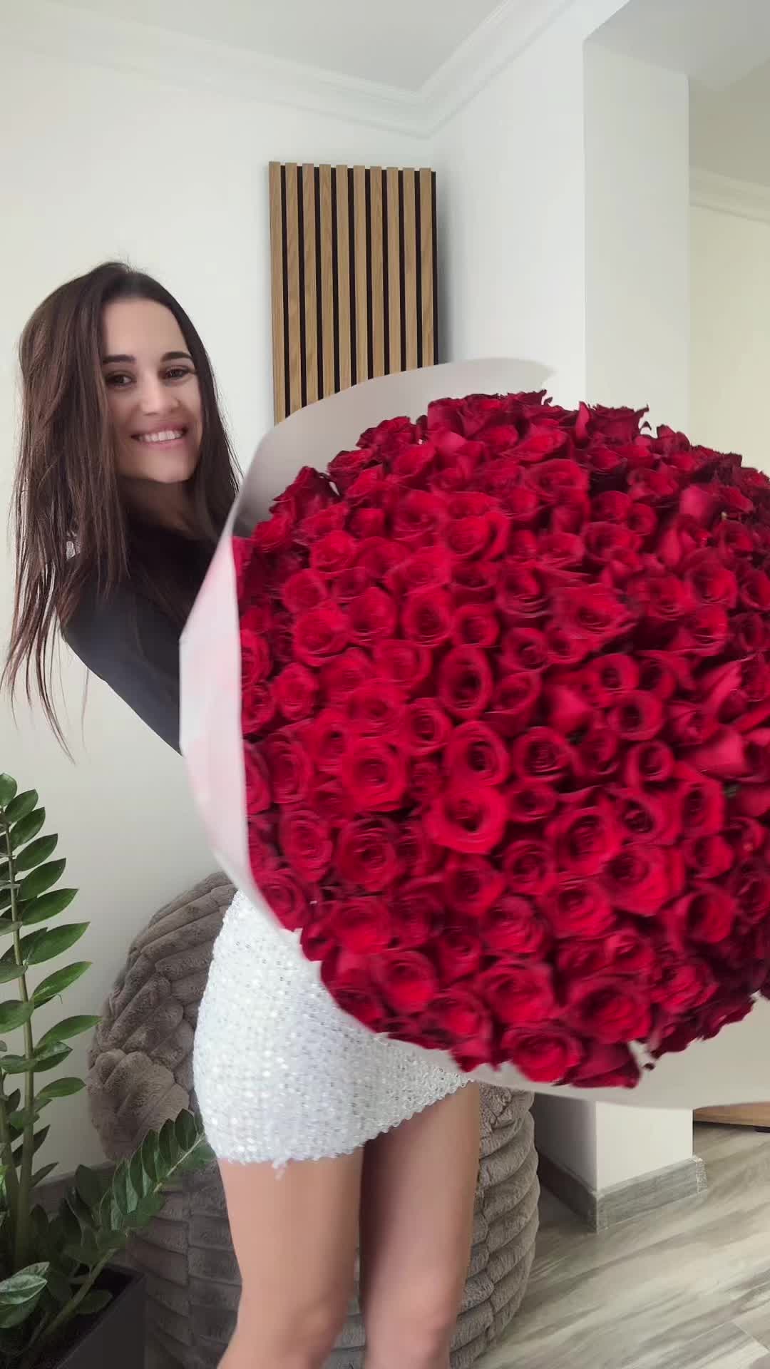 @Ella