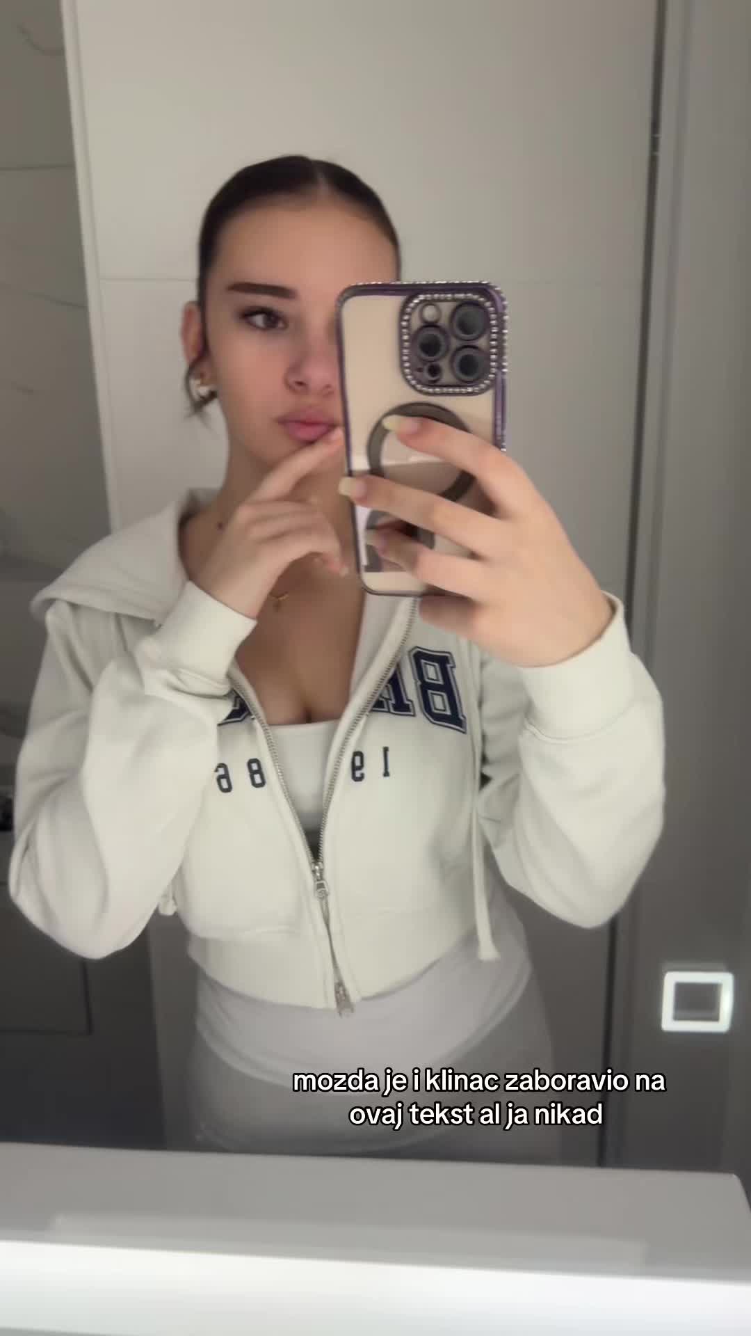 @️