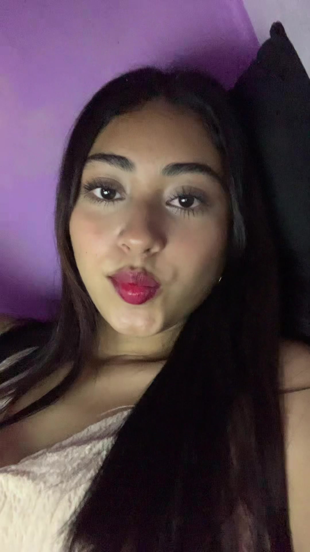 @𝑪𝒓𝒊𝒔𝒃𝒆𝒍 𝑫𝒊𝒂𝒛💋