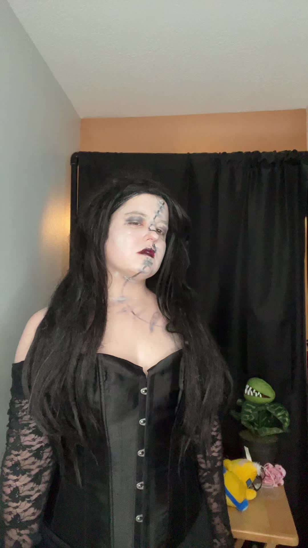 @😈Horrorqueen&ensp;👑