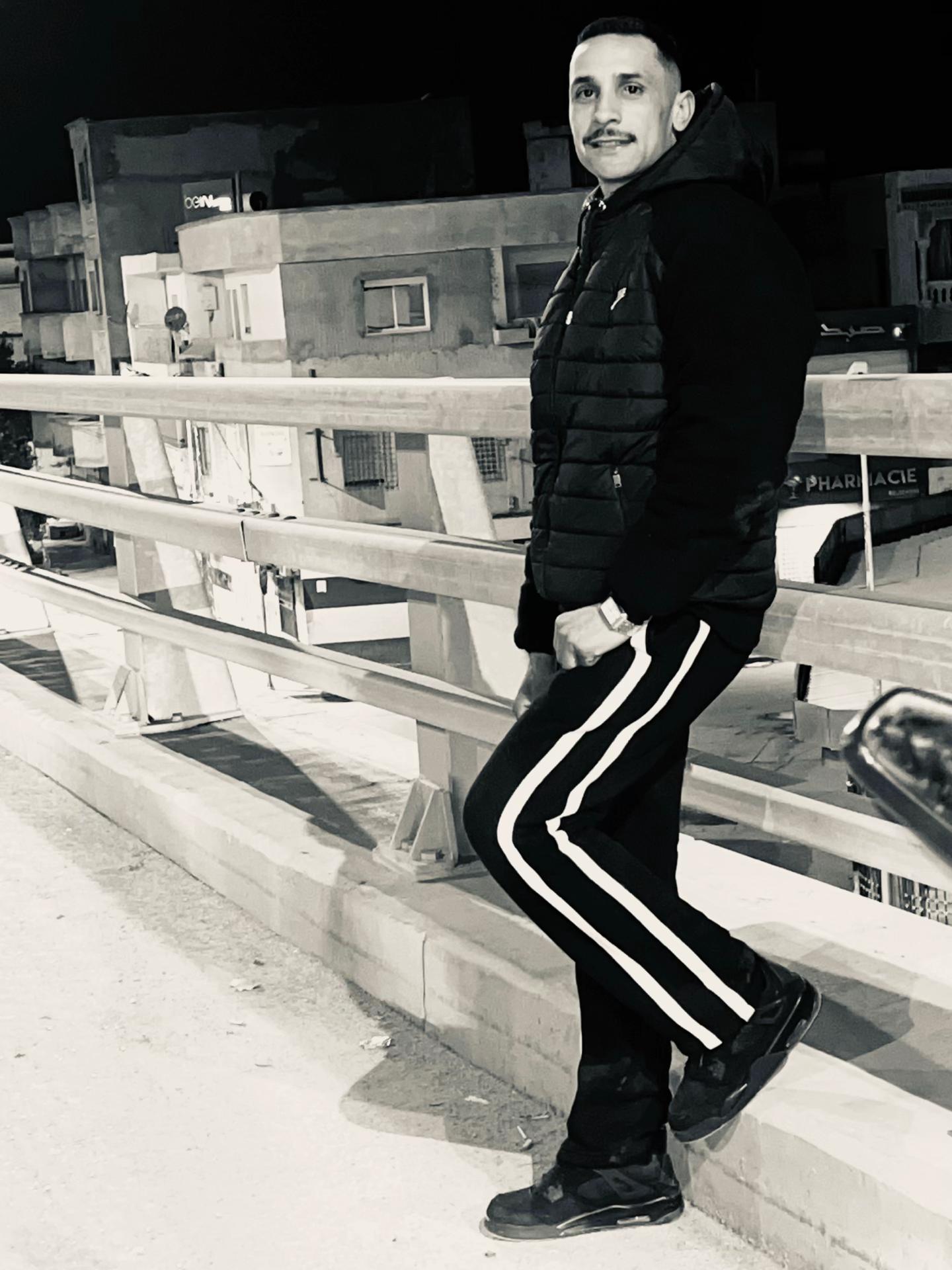 @M&aring;&agrave;Lek JmīL&igrave;