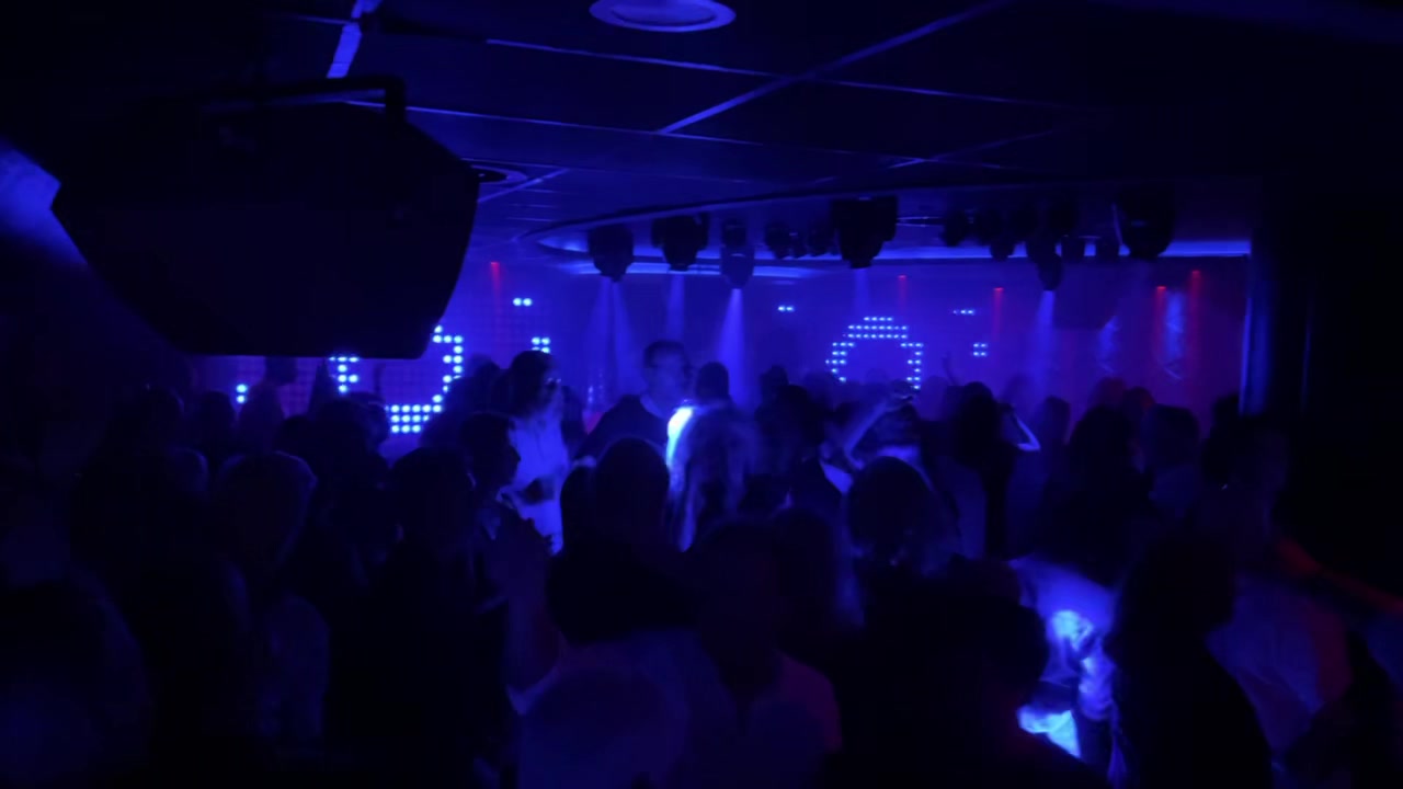 @Th&eacute; Dansant Duplex