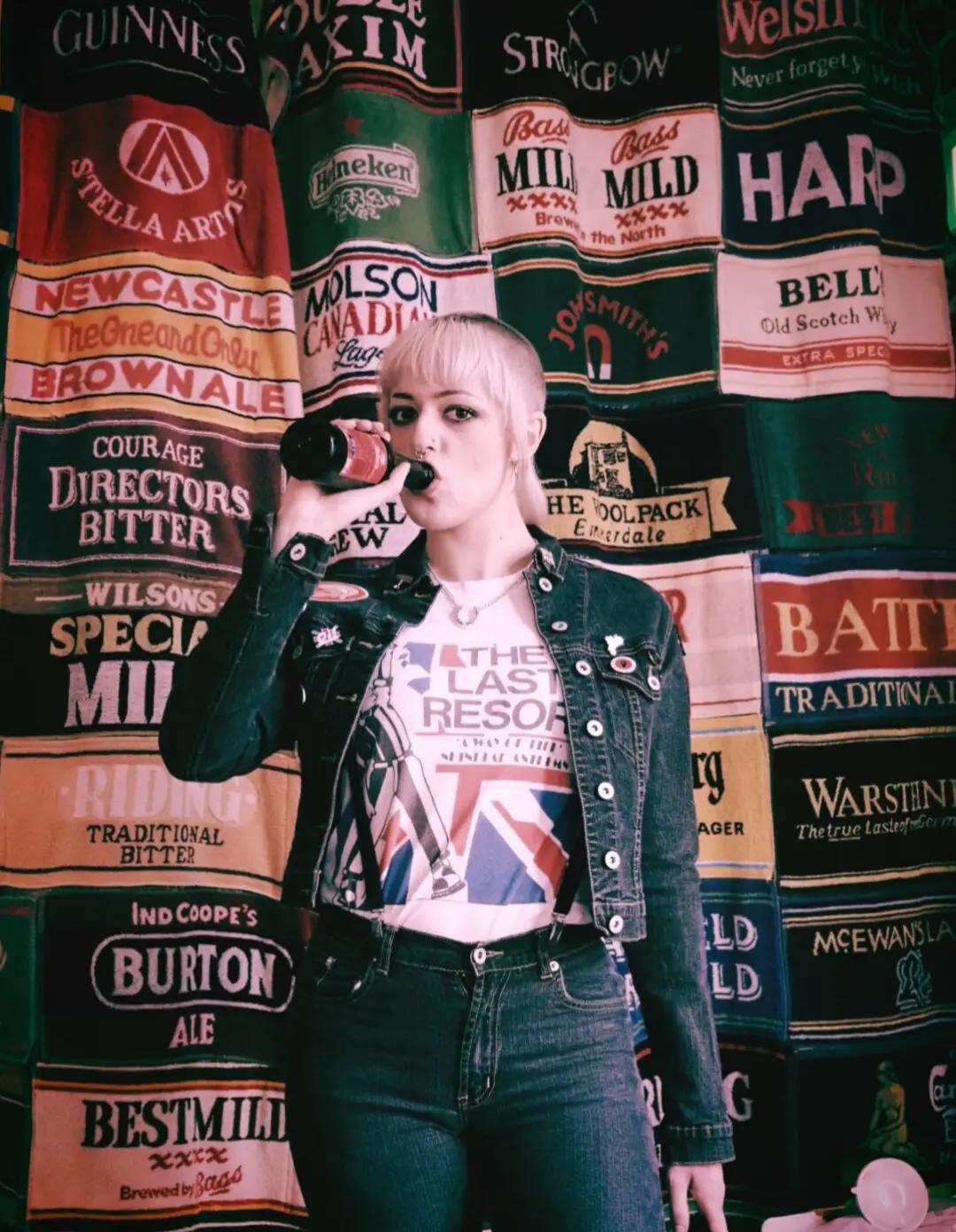 @Dolly🕸️