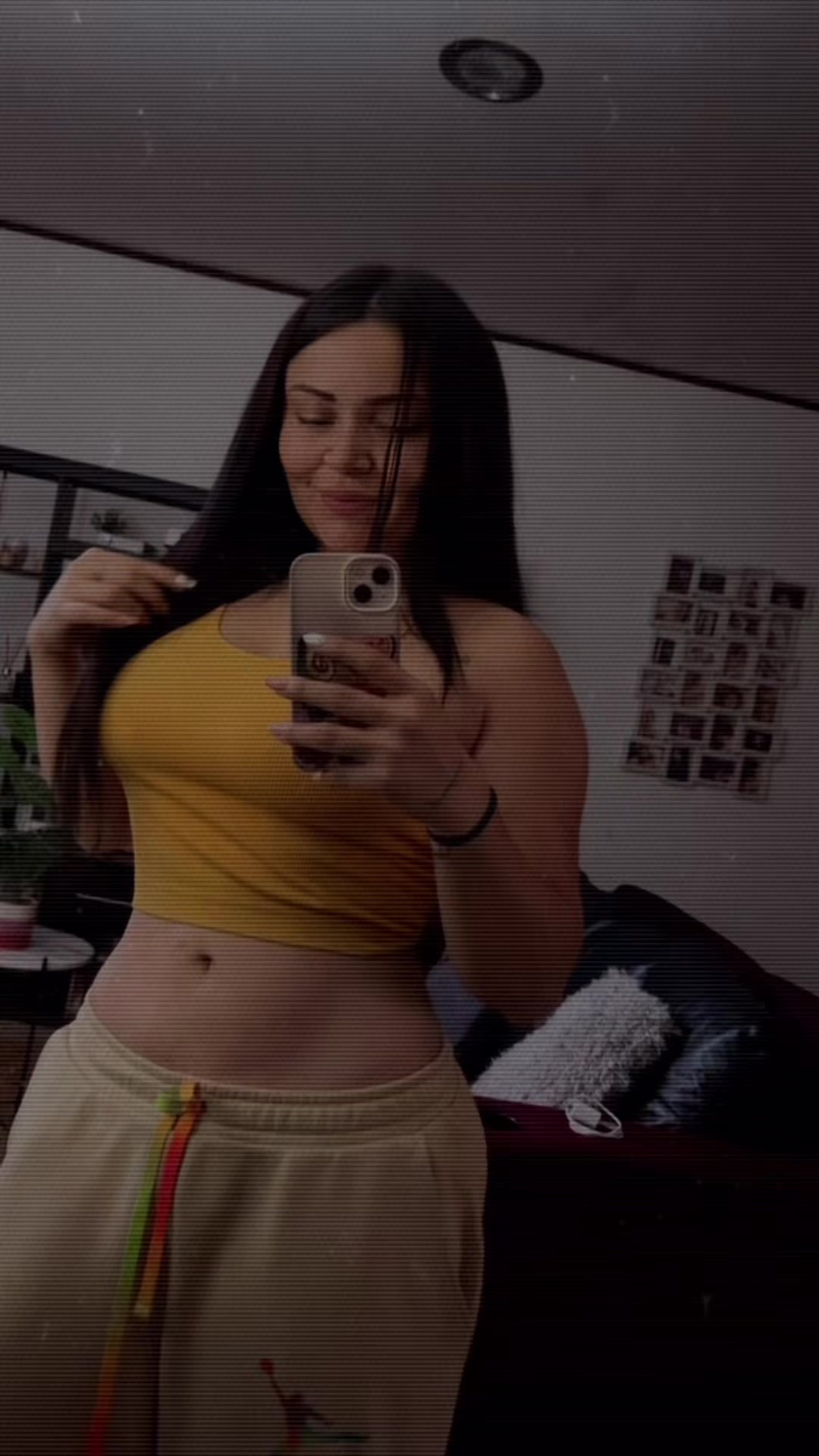 @Nicole Mora