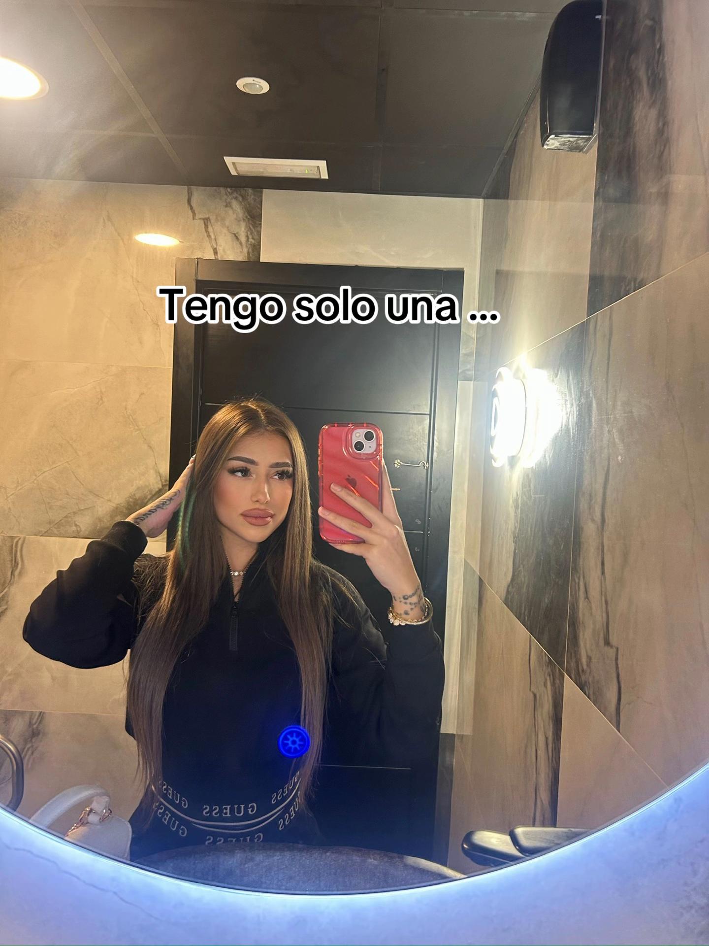 @laadessii🥥