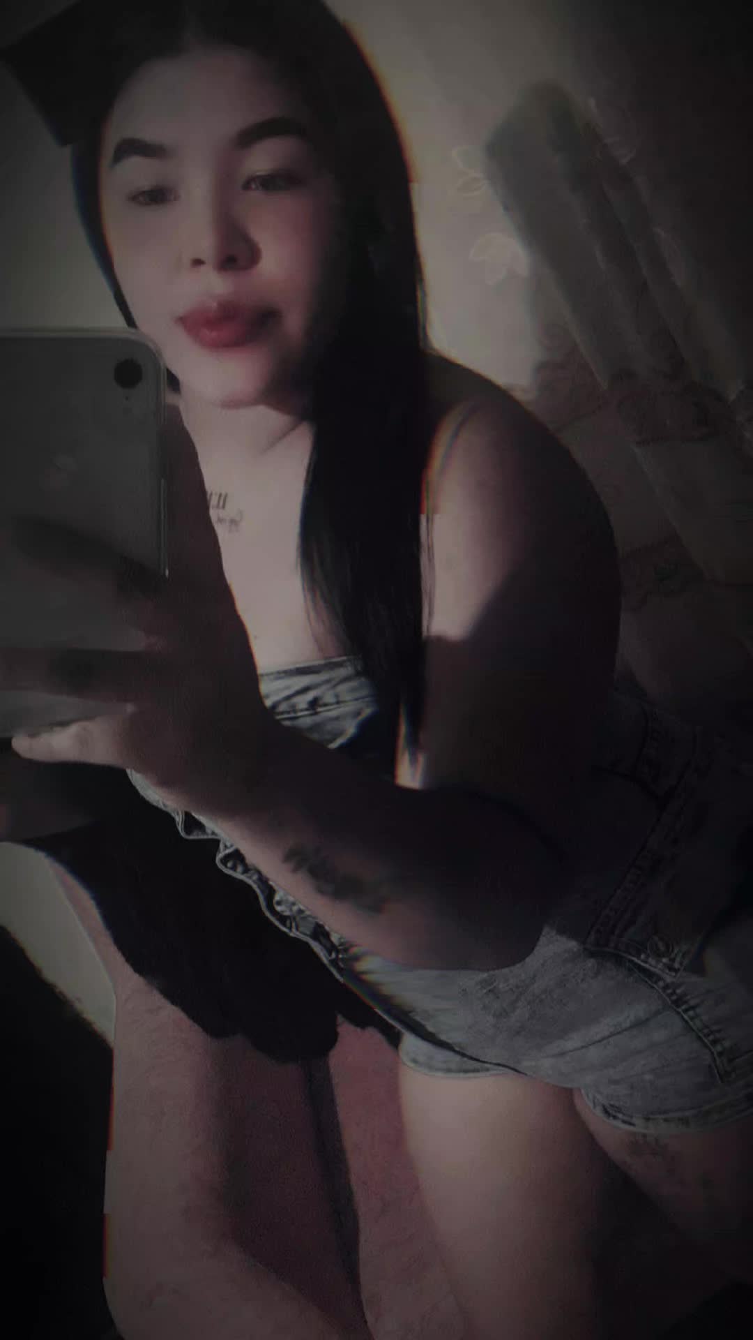 @Lucia🦥🍒