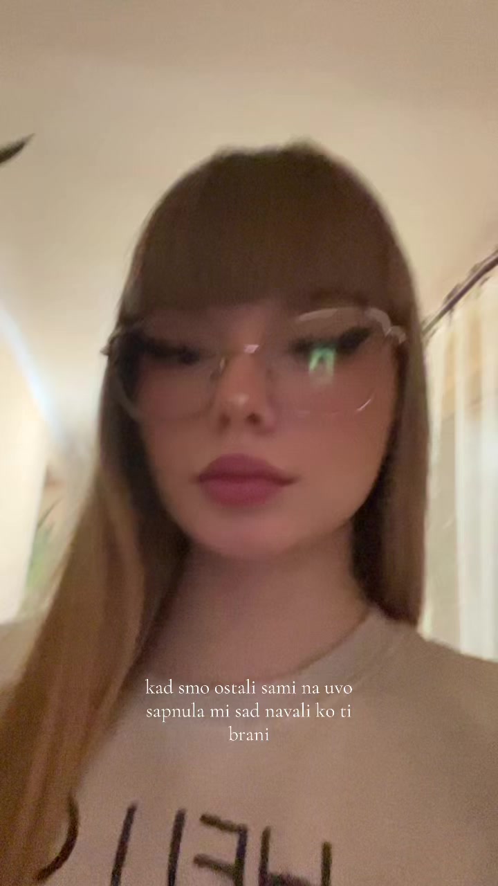 @comi