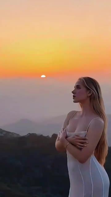 @MoneyTok