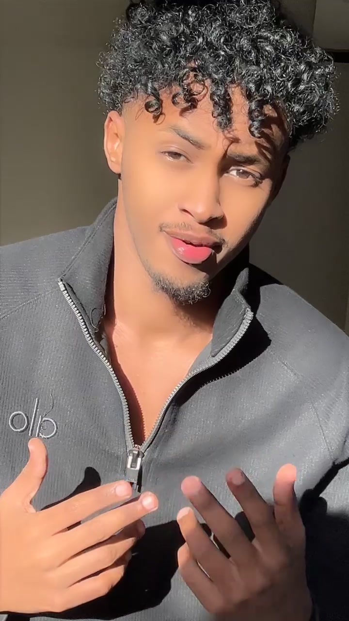@unvailabl3_