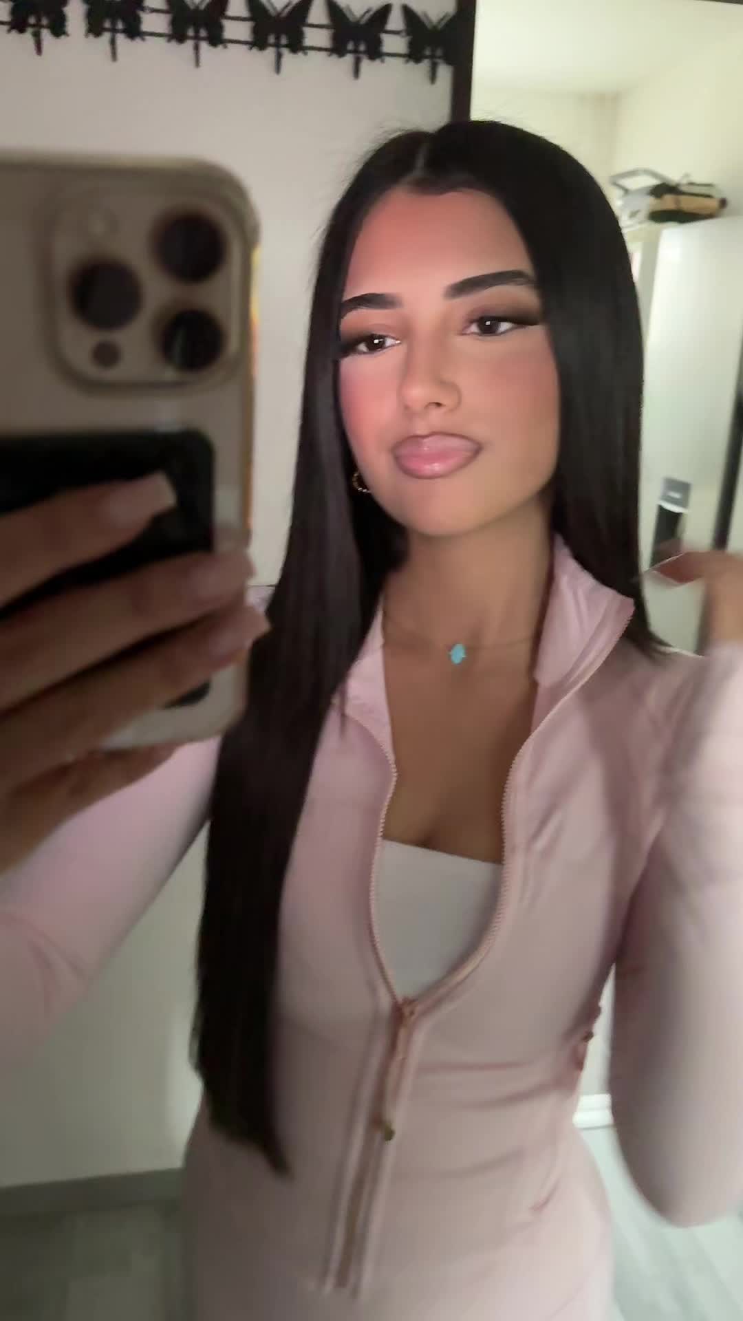 @𝐀𝐳𝐫𝐨𝐬𝐡