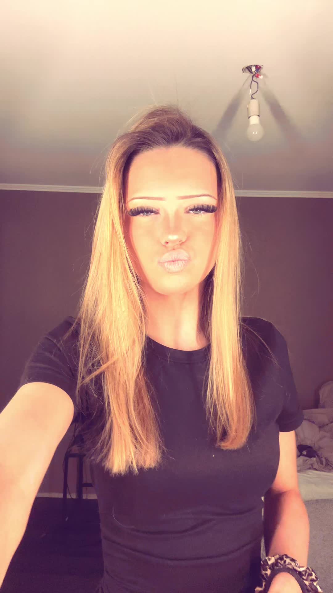 @👽