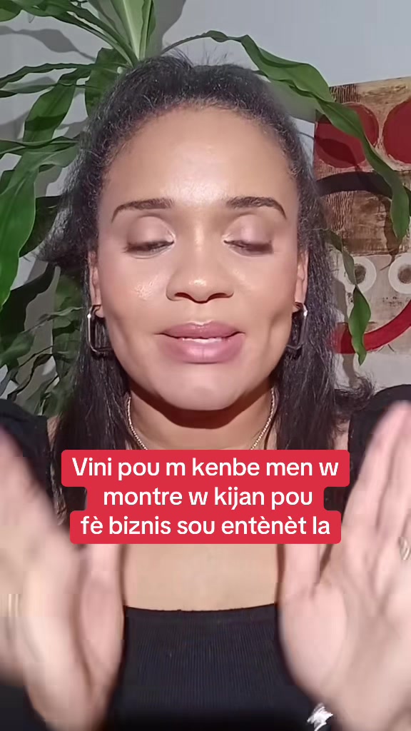 @Darline Tens/Business Expert