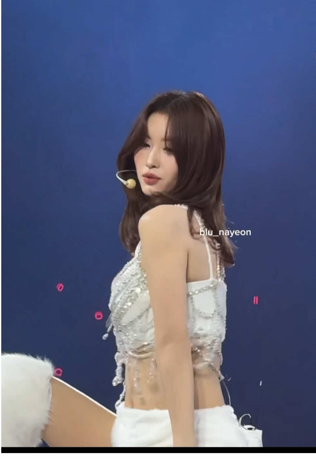 @MOMO