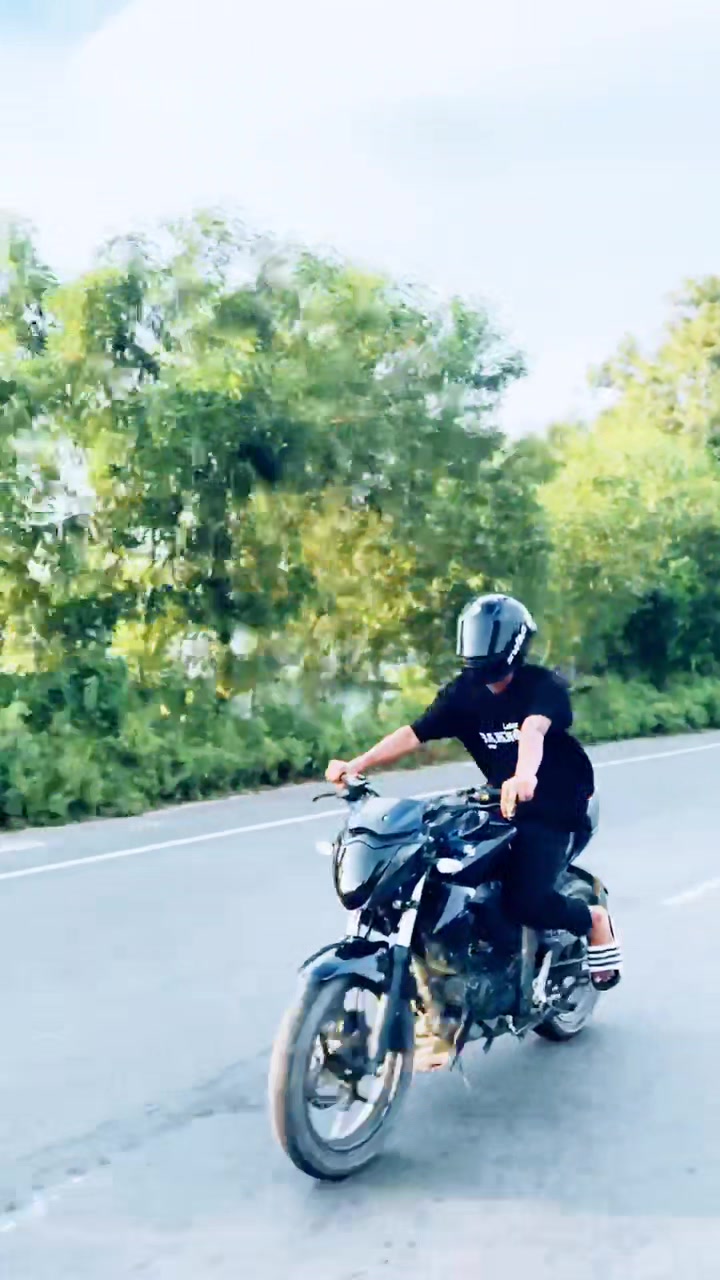 @𝐀𝐝𝐧𝐚𝐧 𝐉𝐢𝐦𝐨𝐧