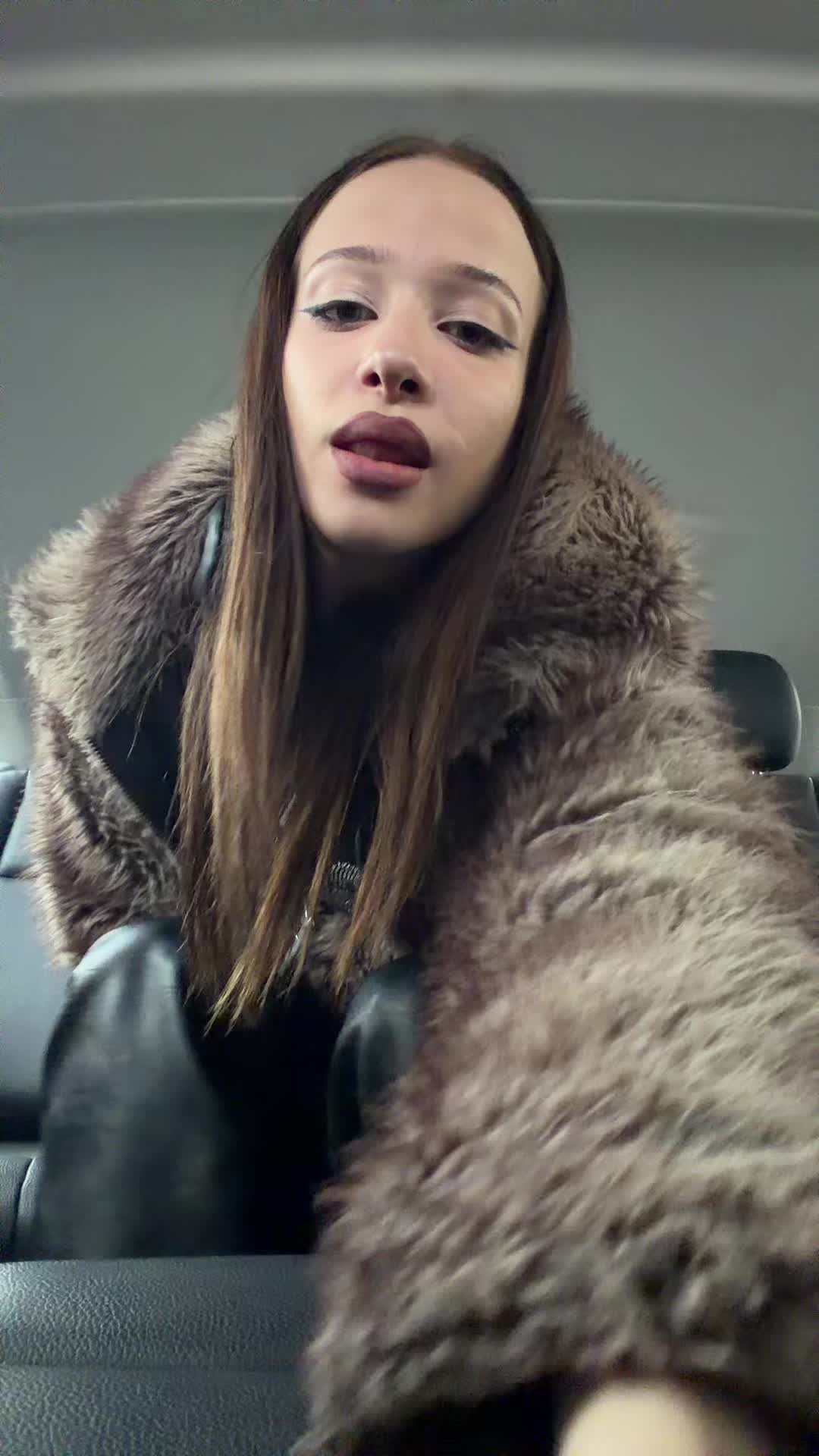 @bruxye