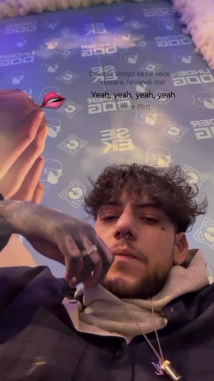 @AdelinMM