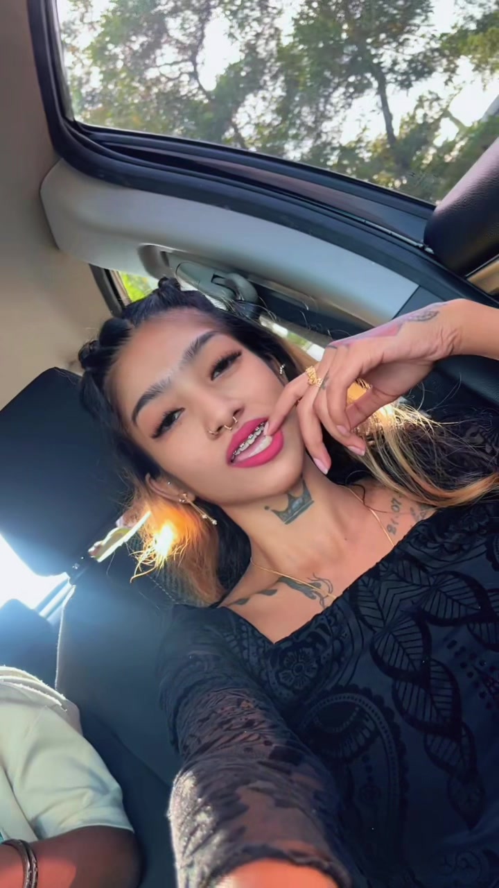 @eyes killer🤍🌸😍