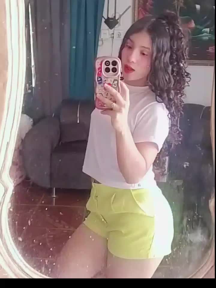 @ORIANA ISABELLA 🌼