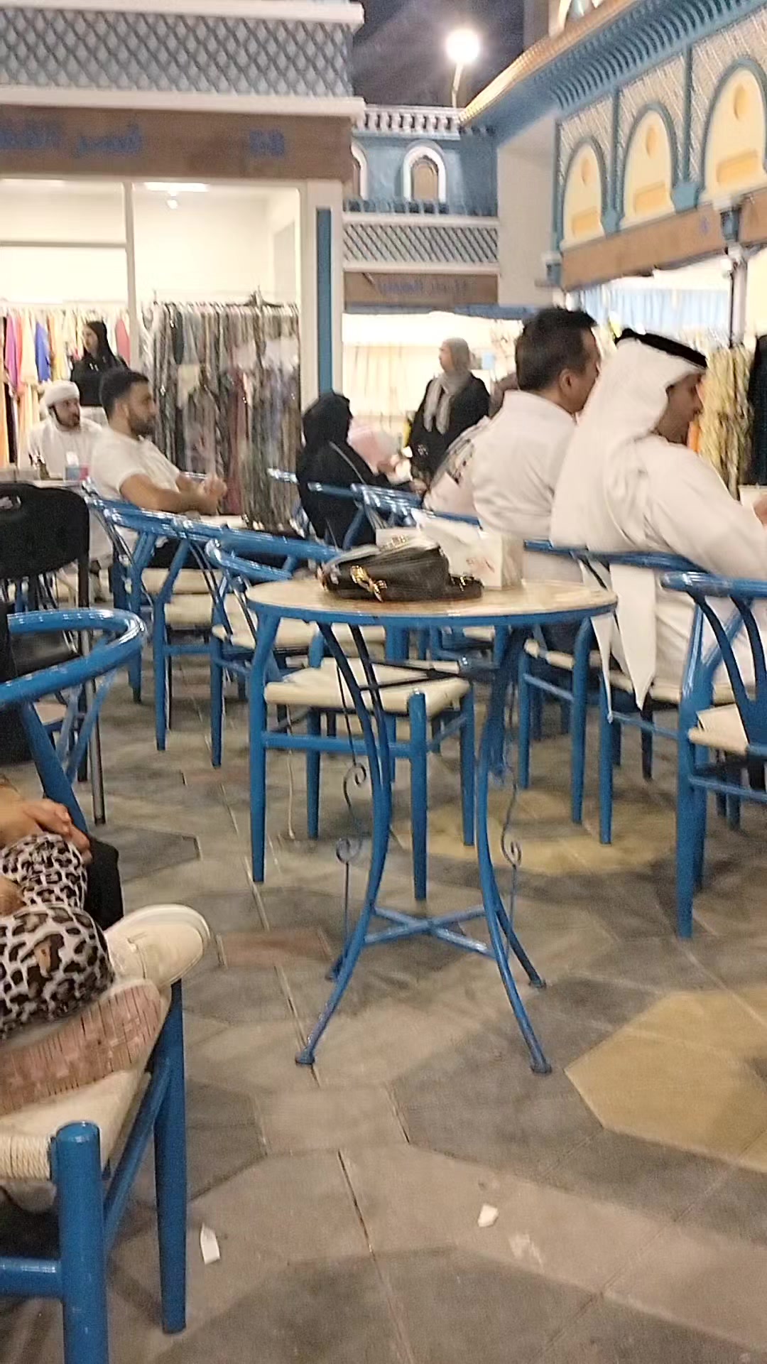 @dari kontak anda ♈April🔥