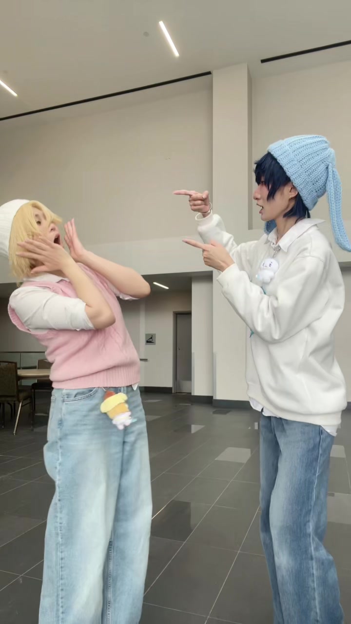 @Angel ˚✧ Cosplayer