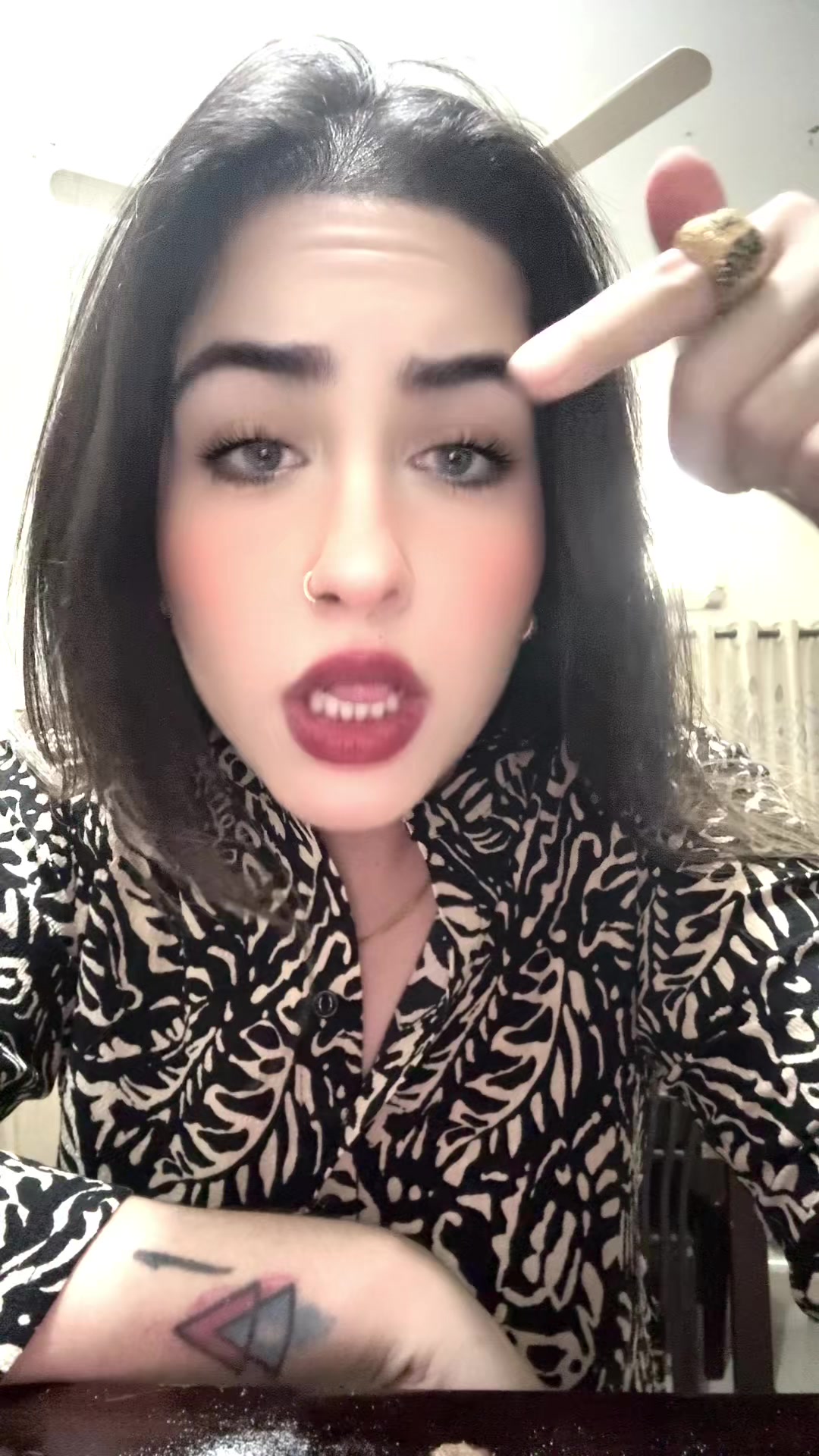 @eyana ayoune alzadi
