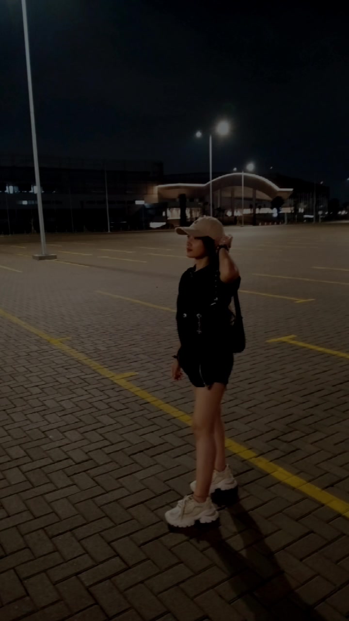 @LENYY莱尼