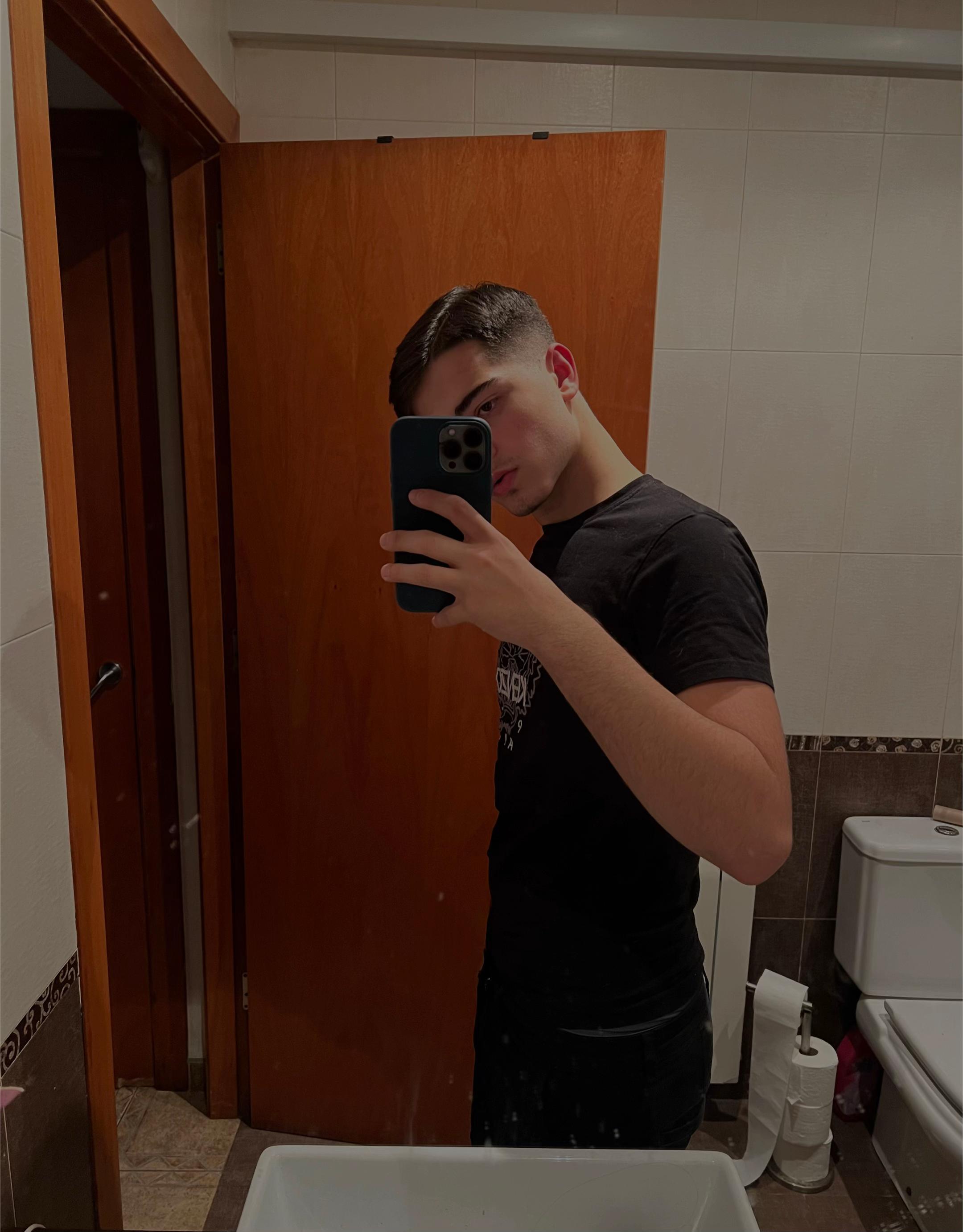@leo molina