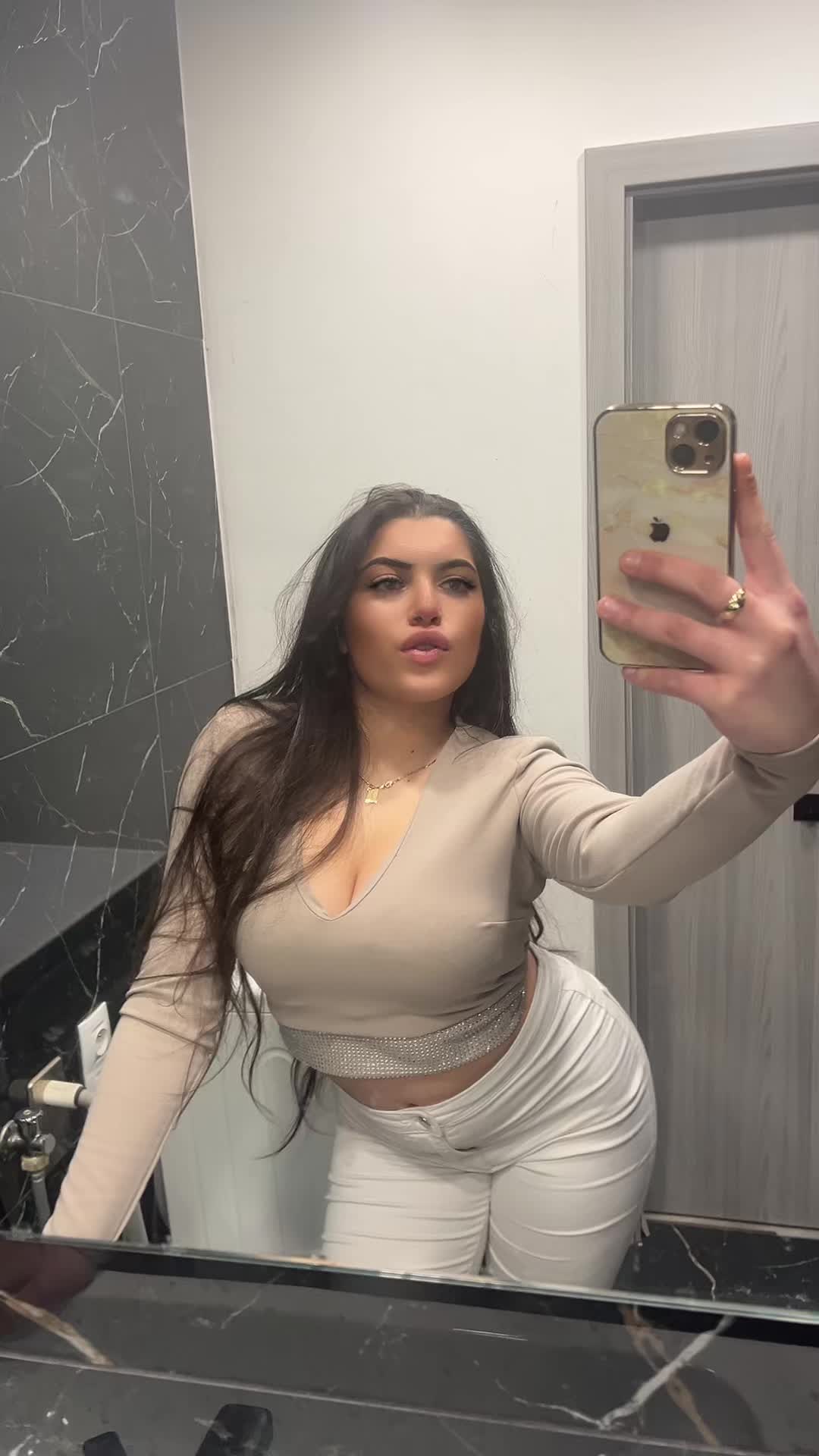 @vanessitta_lorenz