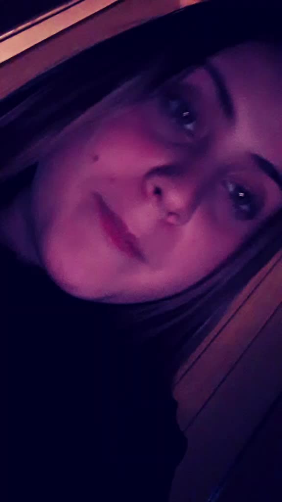 @Ashley_1875❤️
