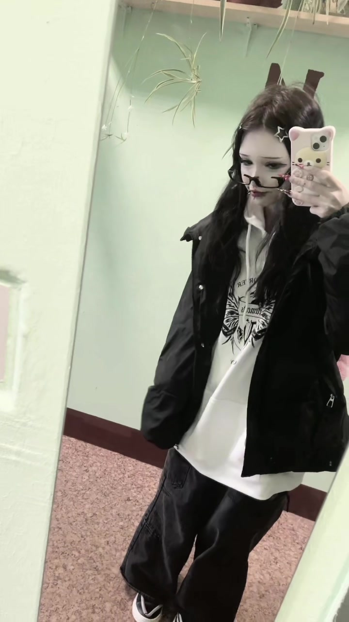 @килл семпай (&acute;・&omega;・`)
