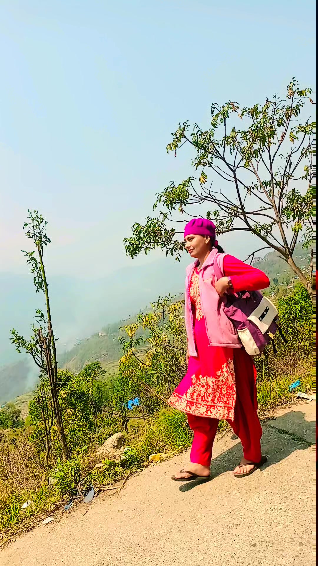 @खुसि सिपालि 112👧👩&zwj;🏫🤗😍