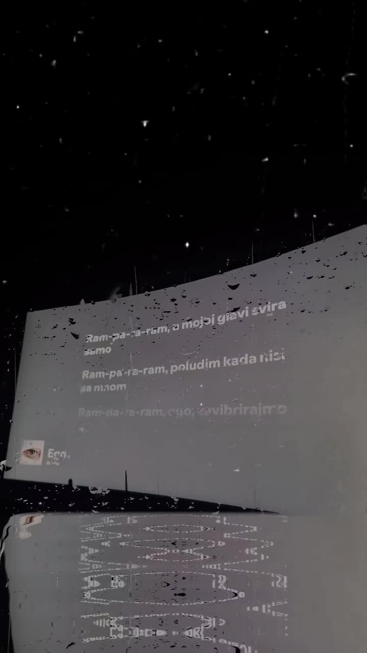 @👾