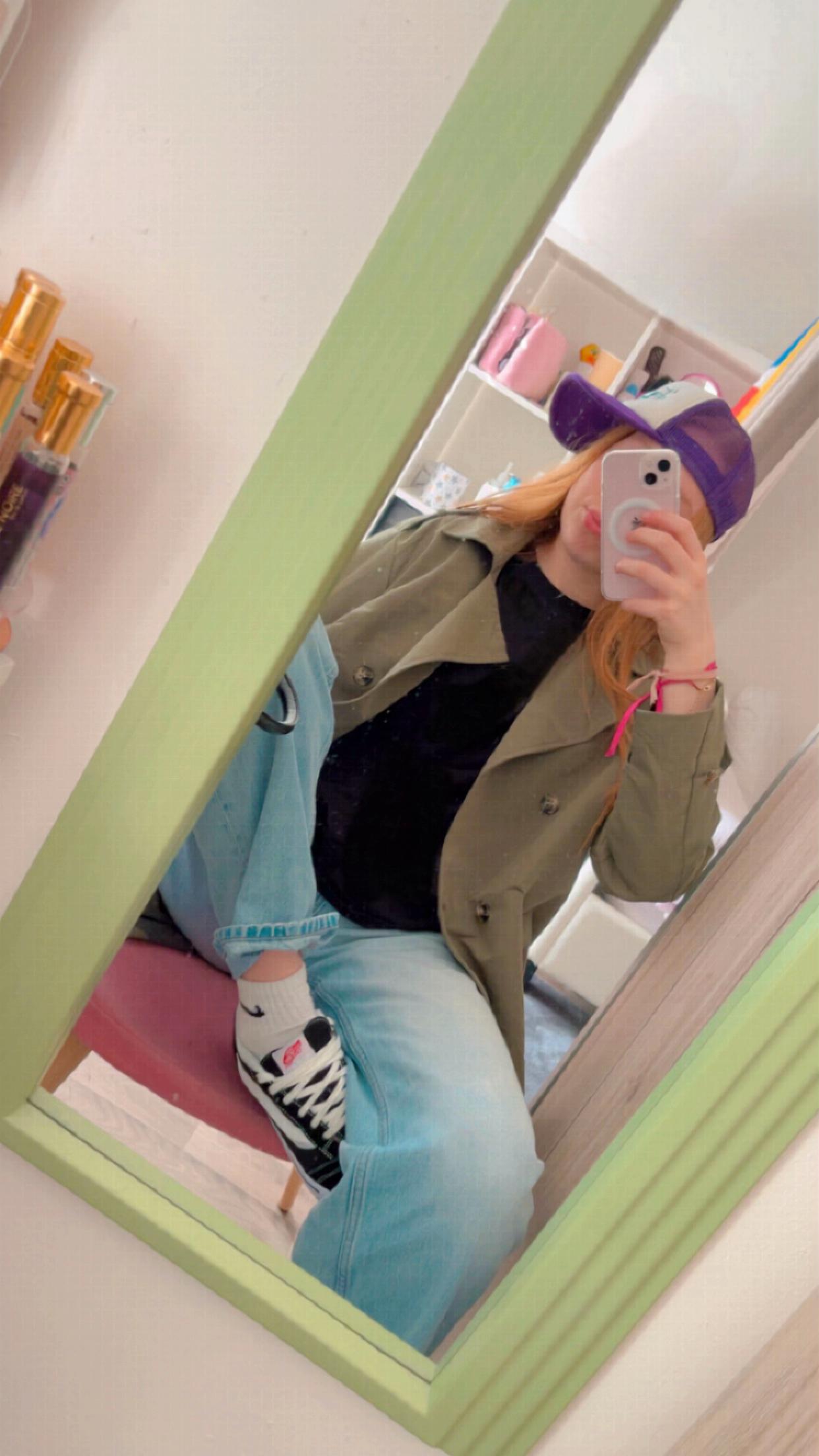 @𝐀𝐌𝐄𝐋🩷💛