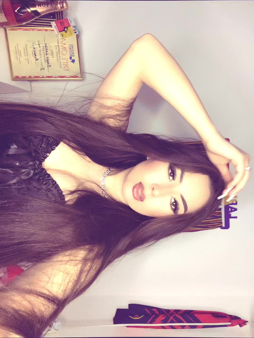 @ɛnd LARISA