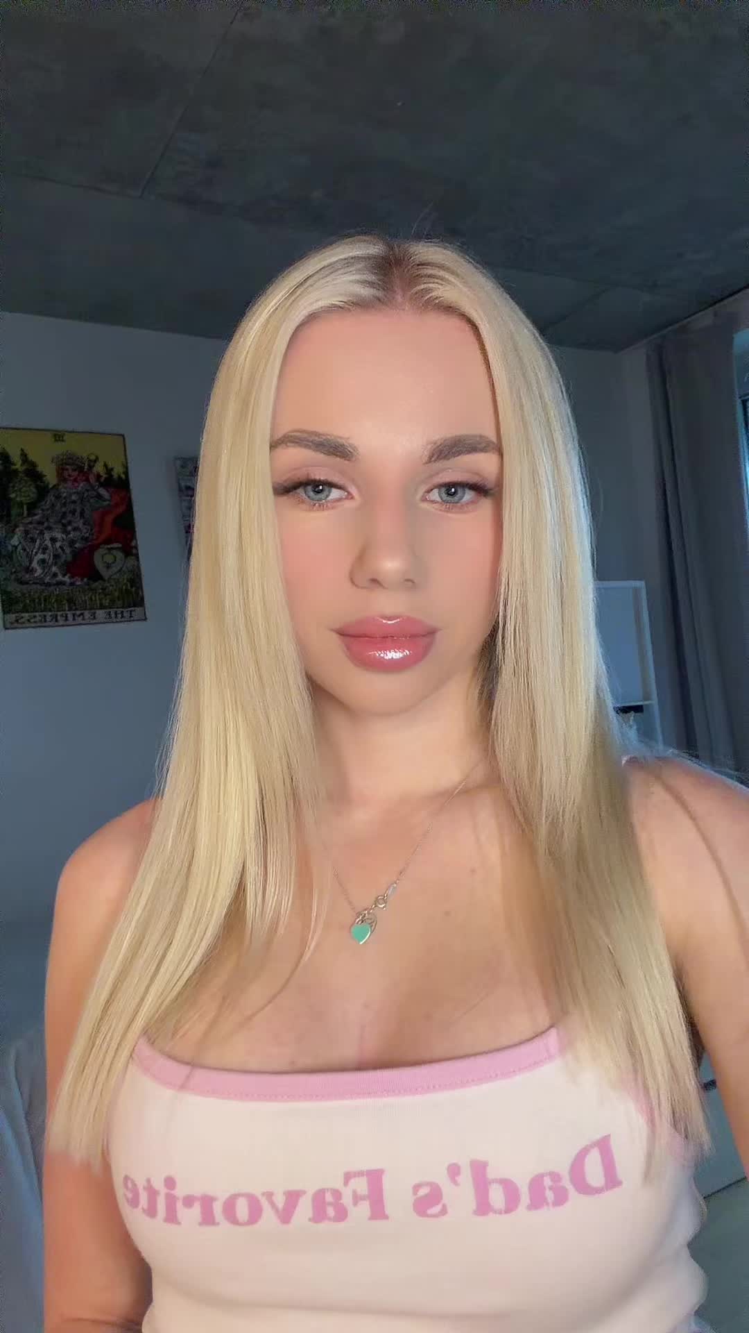 @Slavicblondexoxo