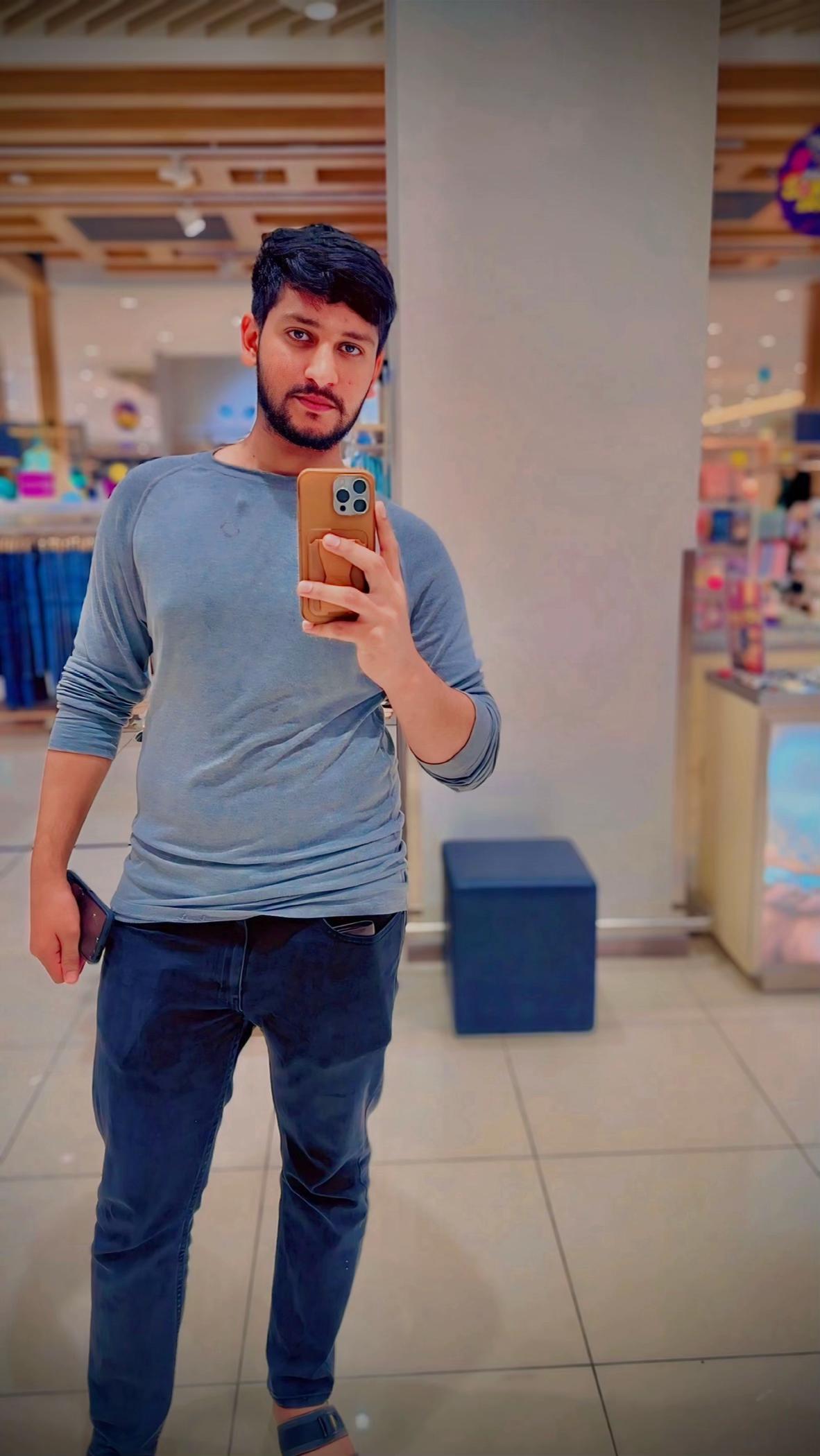 @HUSNAIN.bajwa.7