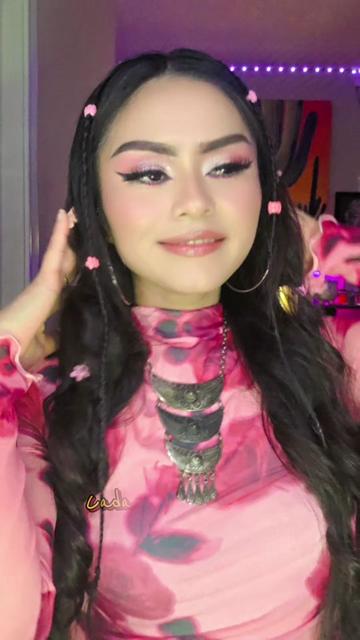 @O̶r̶i̶H̶e̶r̶n̶&aacute;̶n̶d̶e̶z̶💄✂️⛲️