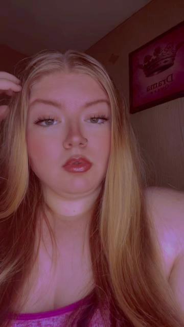 @𝒳𝑜𝓍𝑜.𝐵𝓇𝑒𝑒🦋♡