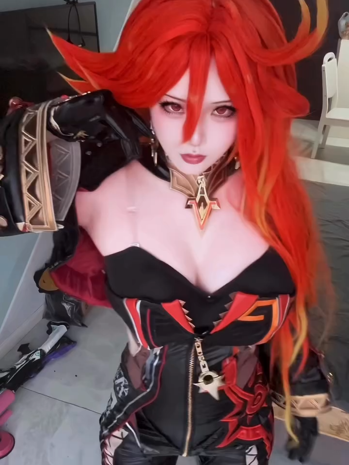 @Tỷ Tỷ Cosplay ✨
