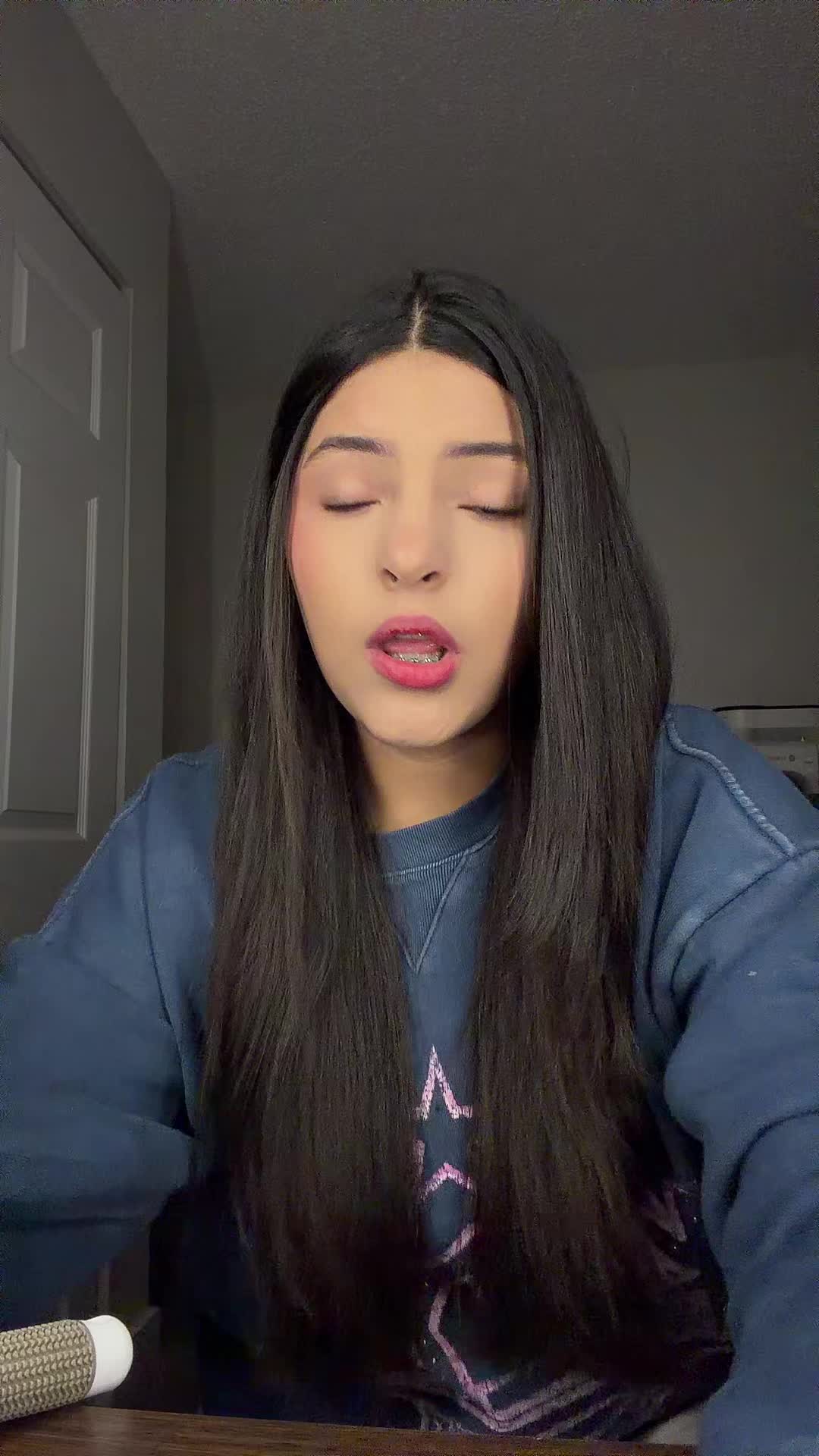 @Ahinoa🎀