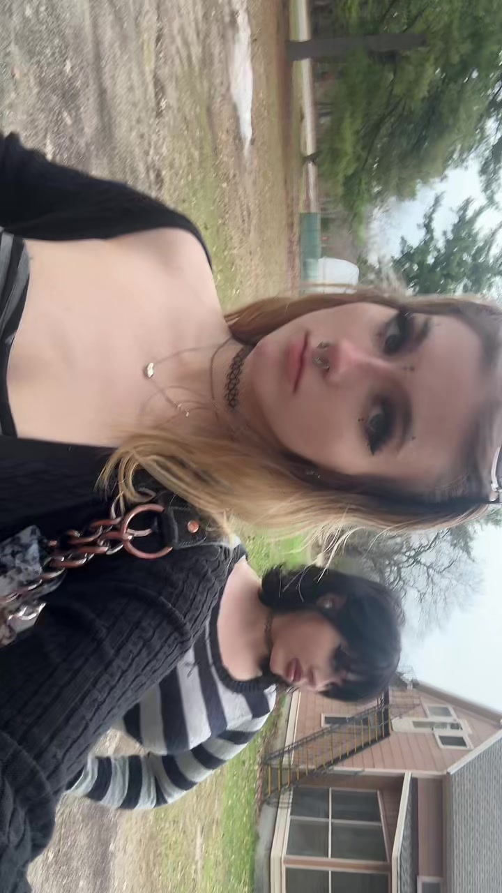 @elladaveyyyy